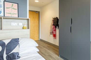Standard En Suite - Image 1